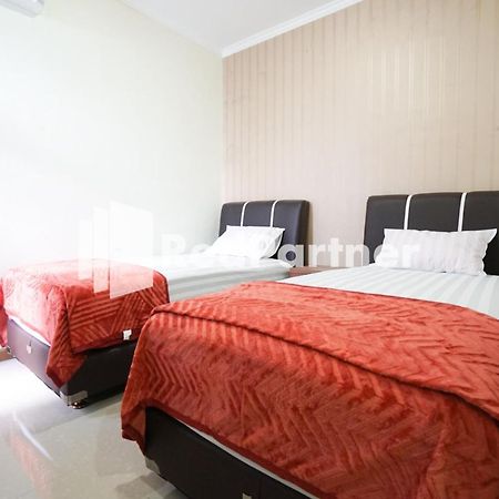 Fazza Syariah Mitra Reddoorz Hotel Jakarta Ngoại thất bức ảnh