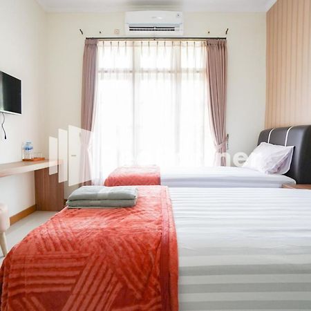 Fazza Syariah Mitra Reddoorz Hotel Jakarta Ngoại thất bức ảnh