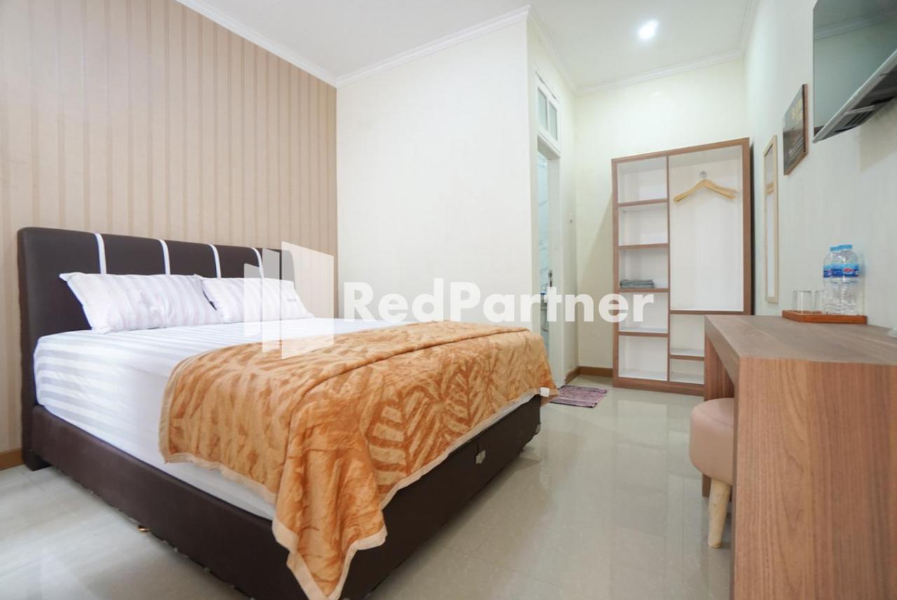 Fazza Syariah Mitra Reddoorz Hotel Jakarta Ngoại thất bức ảnh