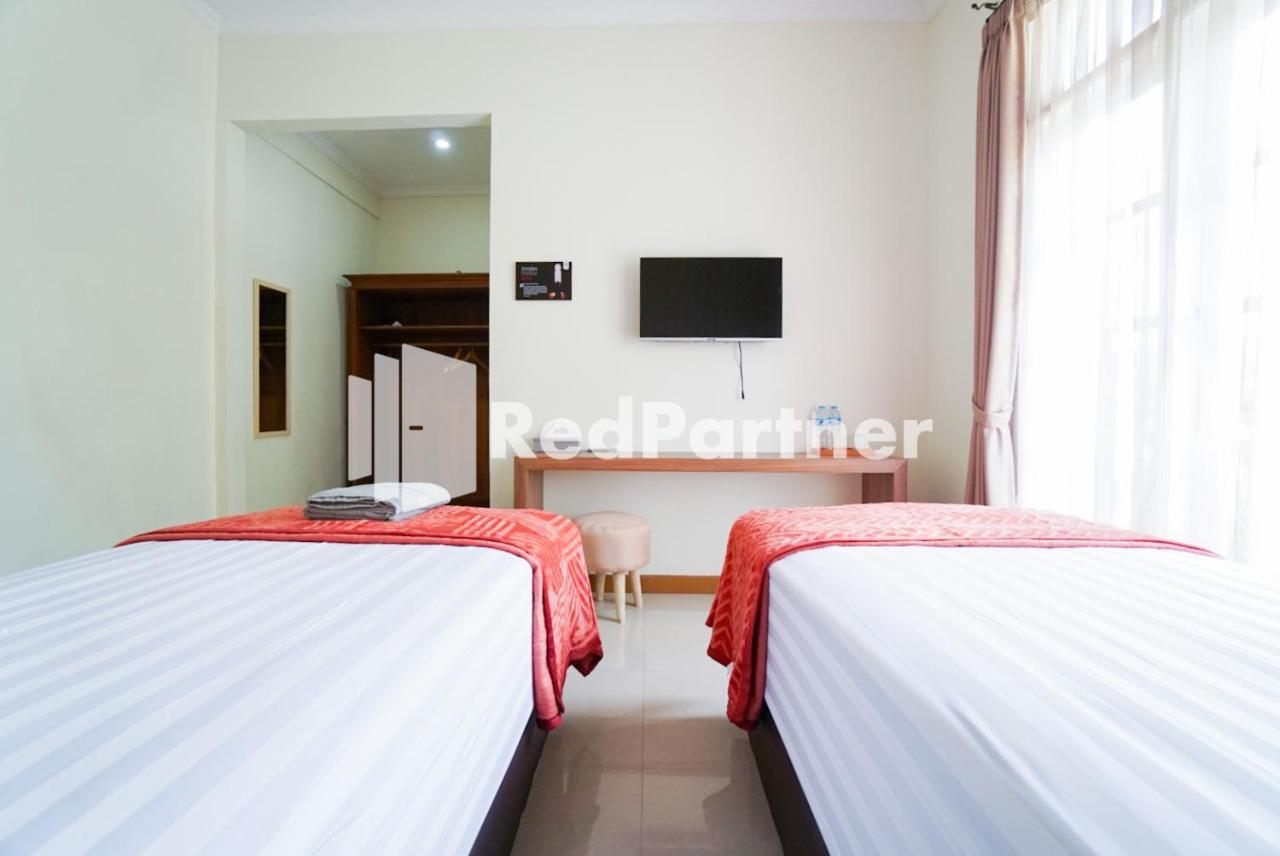 Fazza Syariah Mitra Reddoorz Hotel Jakarta Ngoại thất bức ảnh