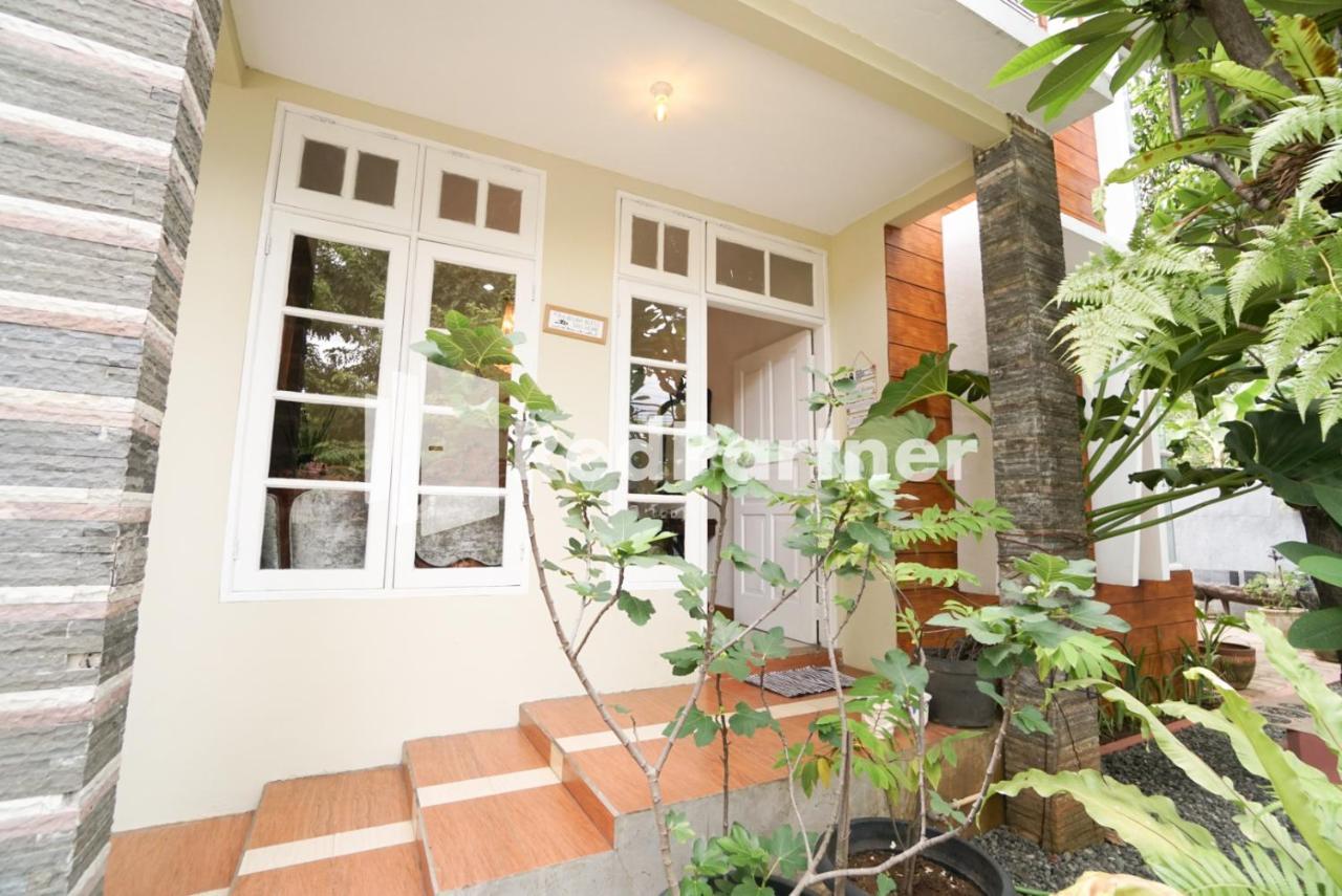 Fazza Syariah Mitra Reddoorz Hotel Jakarta Ngoại thất bức ảnh