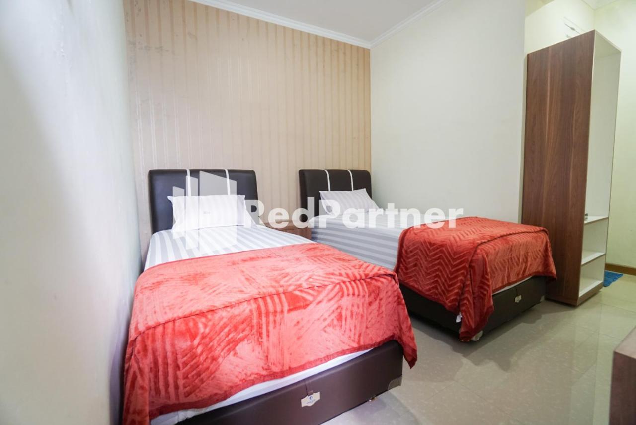 Fazza Syariah Mitra Reddoorz Hotel Jakarta Ngoại thất bức ảnh