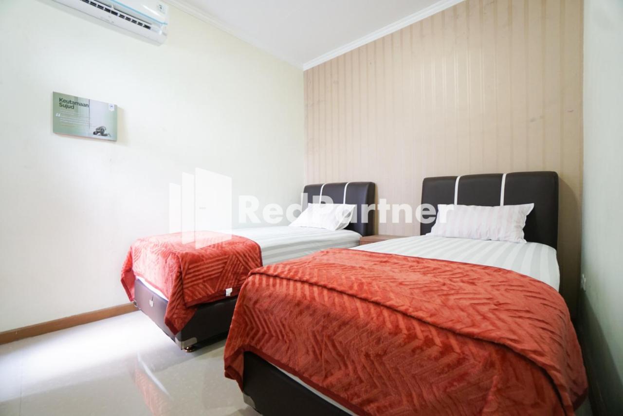 Fazza Syariah Mitra Reddoorz Hotel Jakarta Ngoại thất bức ảnh