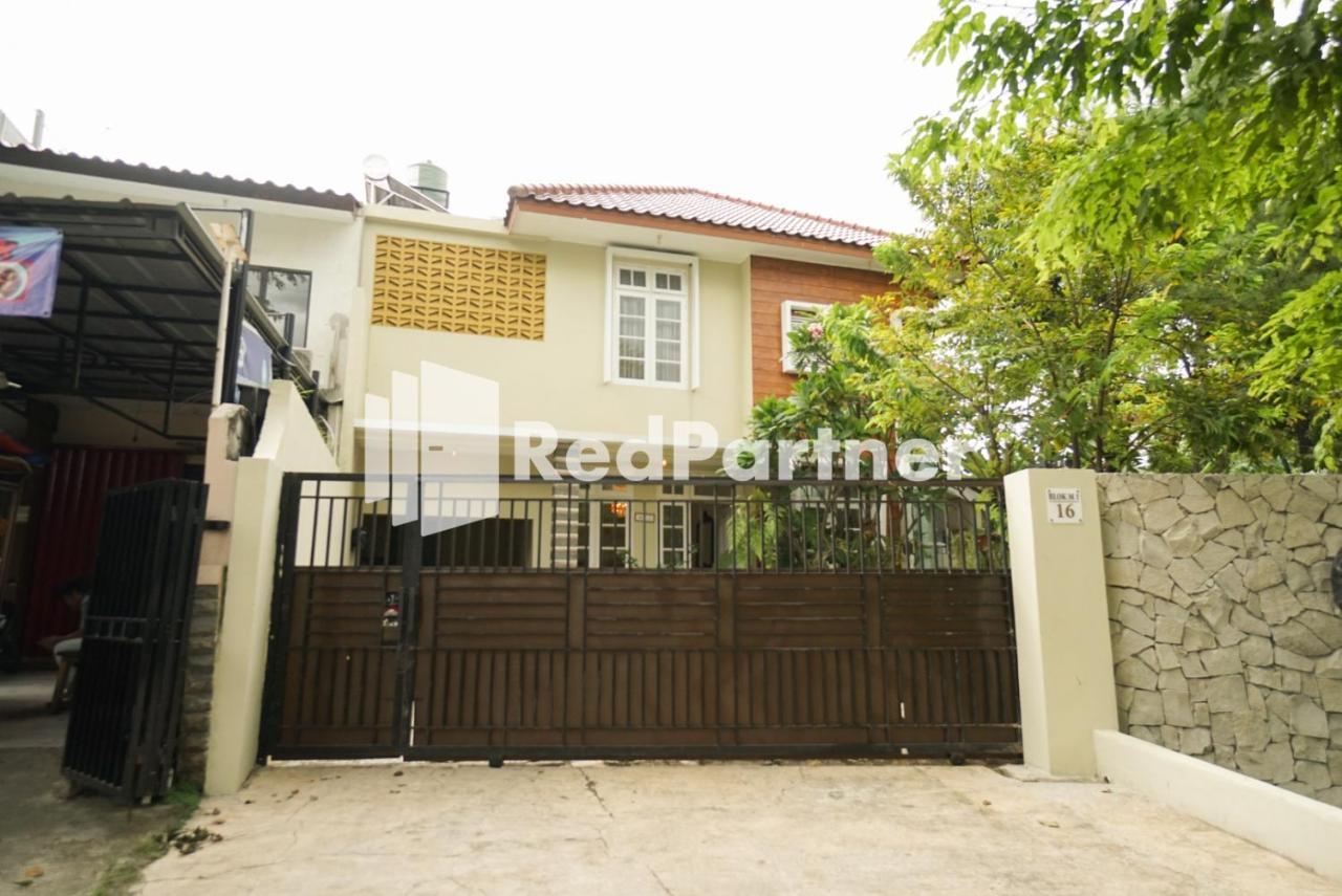Fazza Syariah Mitra Reddoorz Hotel Jakarta Ngoại thất bức ảnh